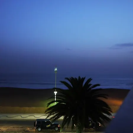 Bed & Seaside نازاريه